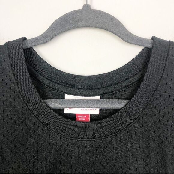 MITCHELL & NESS x TRULY | Men’s Black Basketball Jersey Women’s Size Medium - Picture 7 of 15